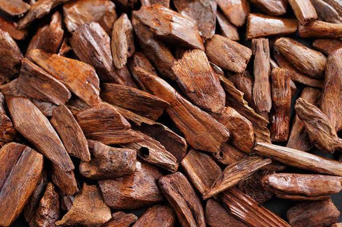 Oud wood